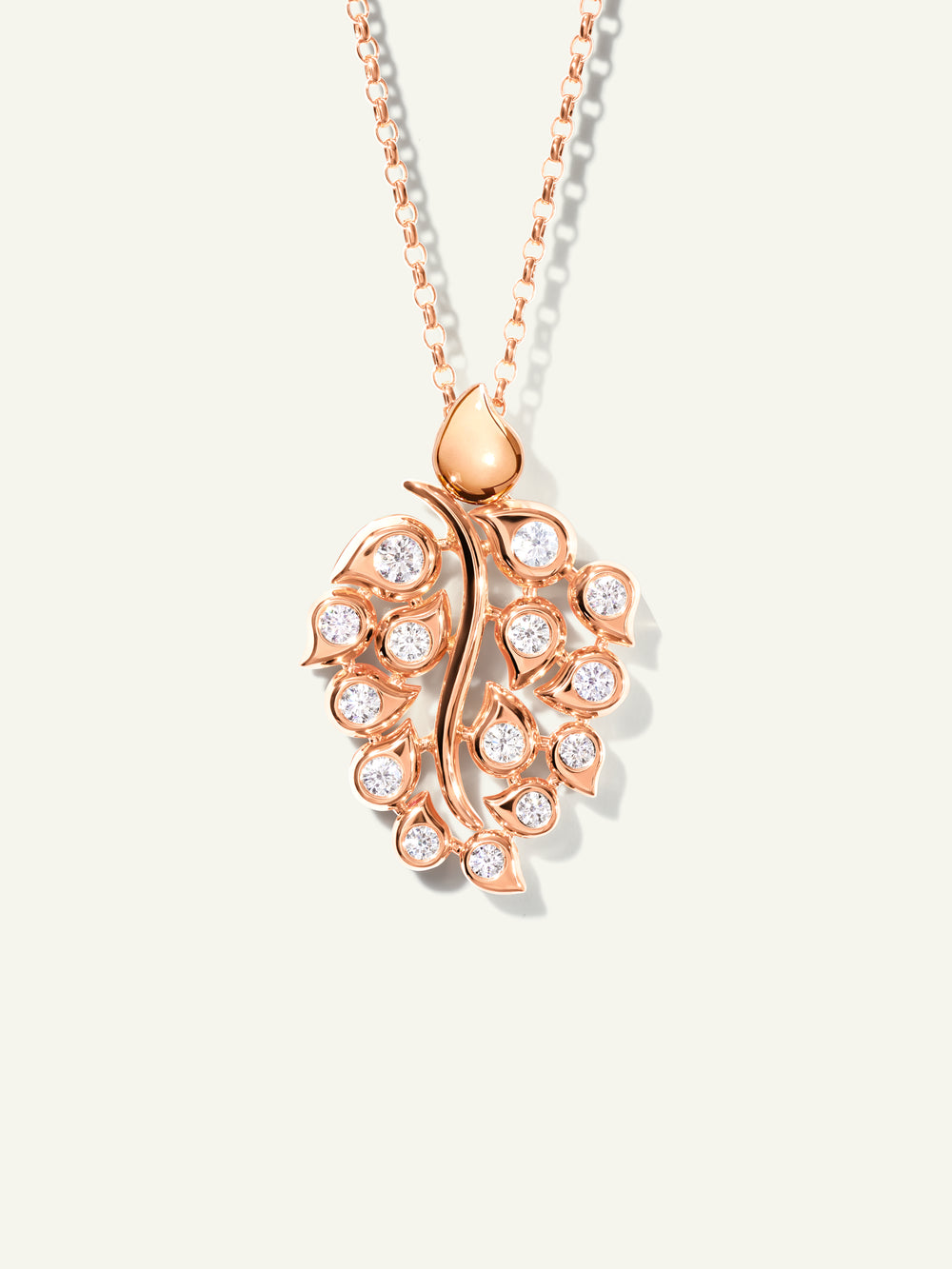 SNOWFLAKES Leaf Anhänger in 'Classic' / 'Wildberry'