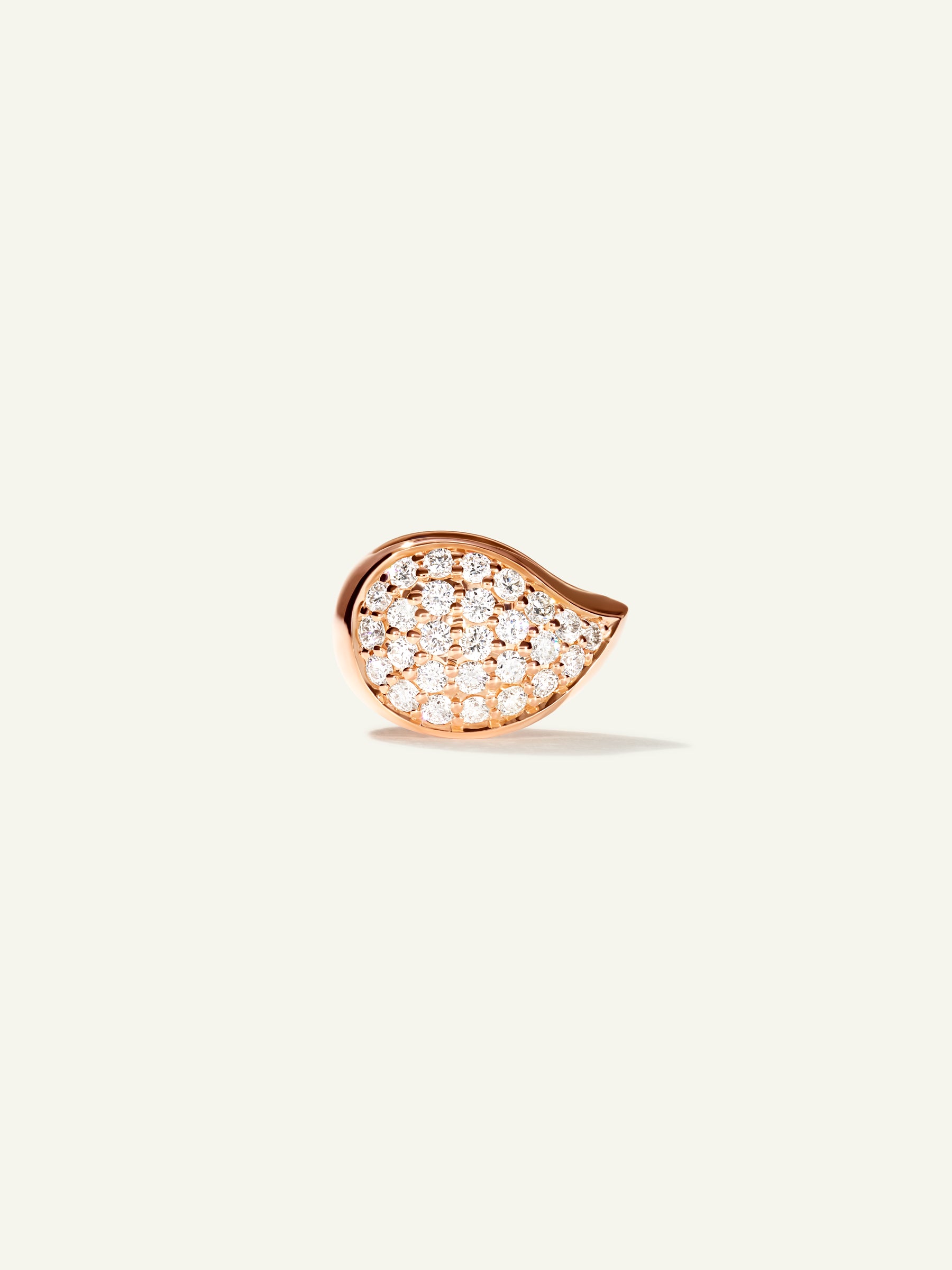 SIGNATURE Drop Clasp with Diamond Pavé
