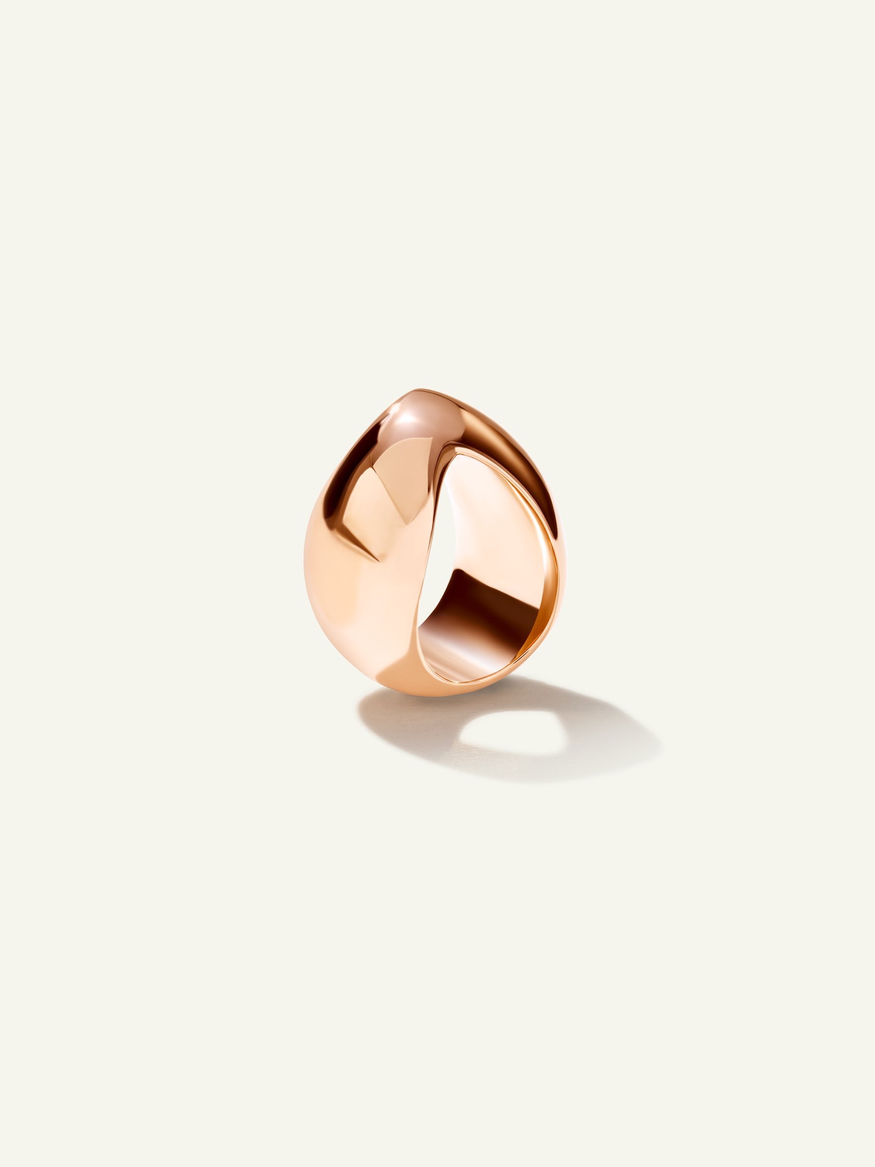SIGNATURE Drop Clasp in 18K Yellow Gold