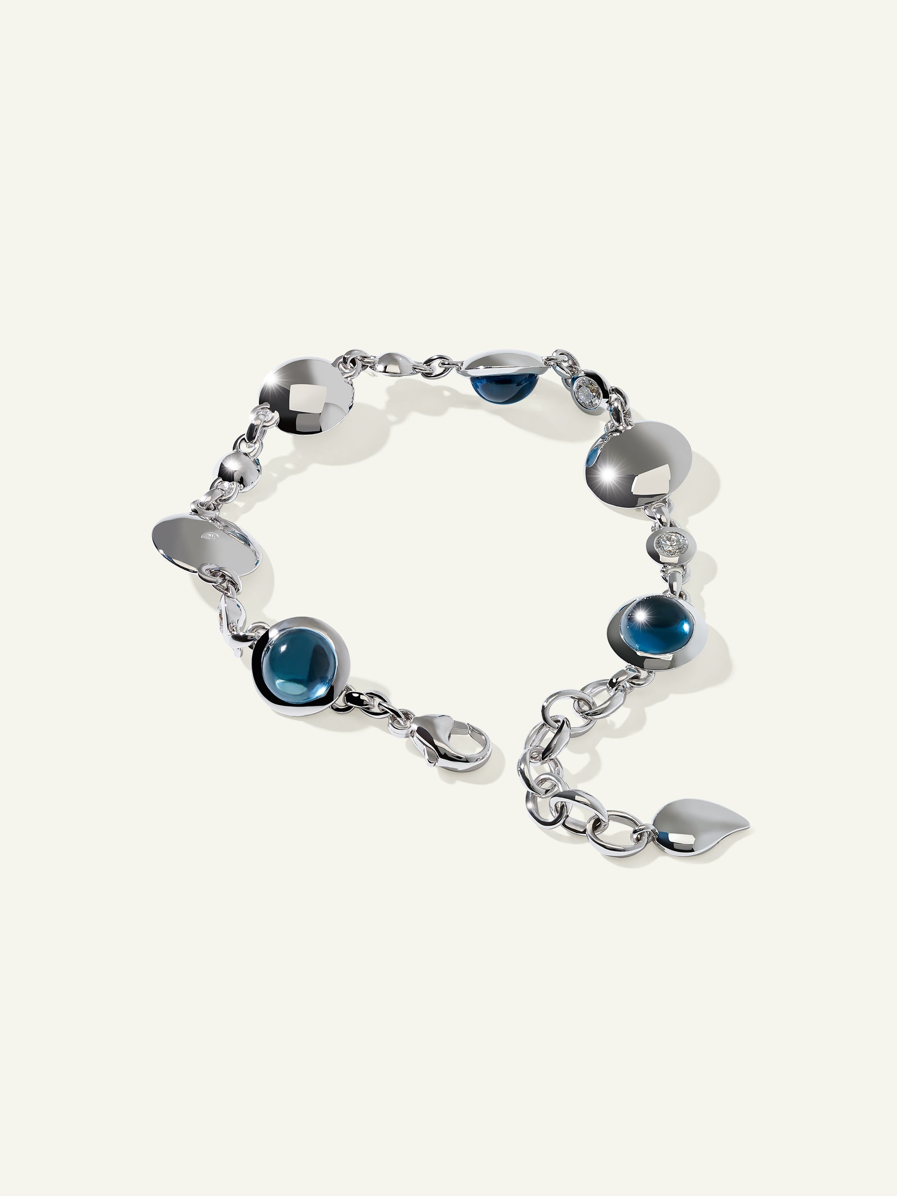 BOUTON Armband in 'Sky' mit Diamanten