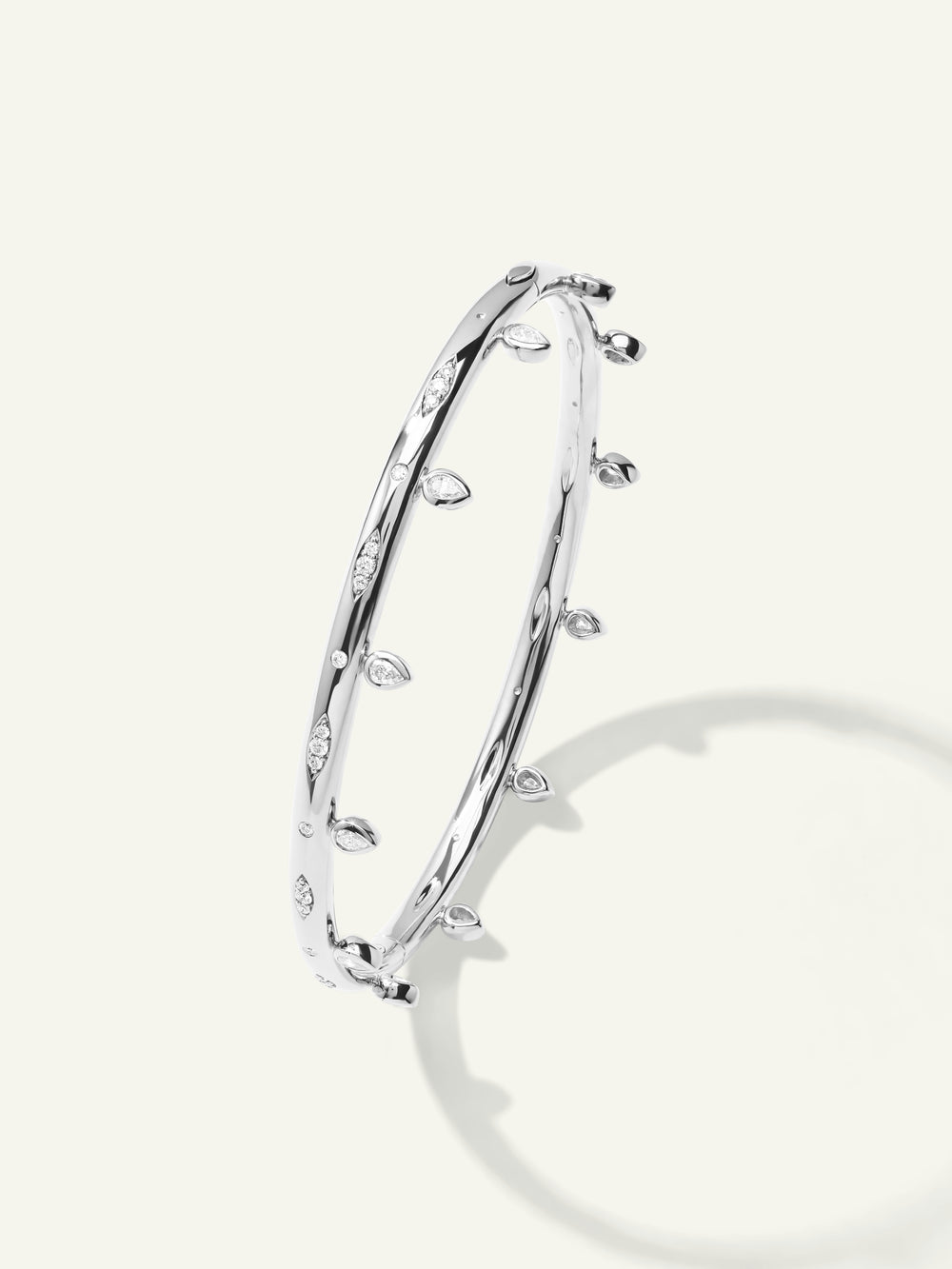 SIGNATURE Drop Bangle, 17 cm with White Diamonds