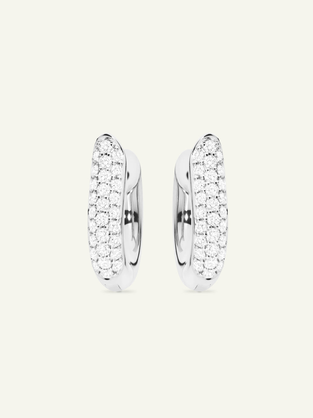 SIGNATURE Earrings Hoop medium Diamond Pavé 18K white Gold