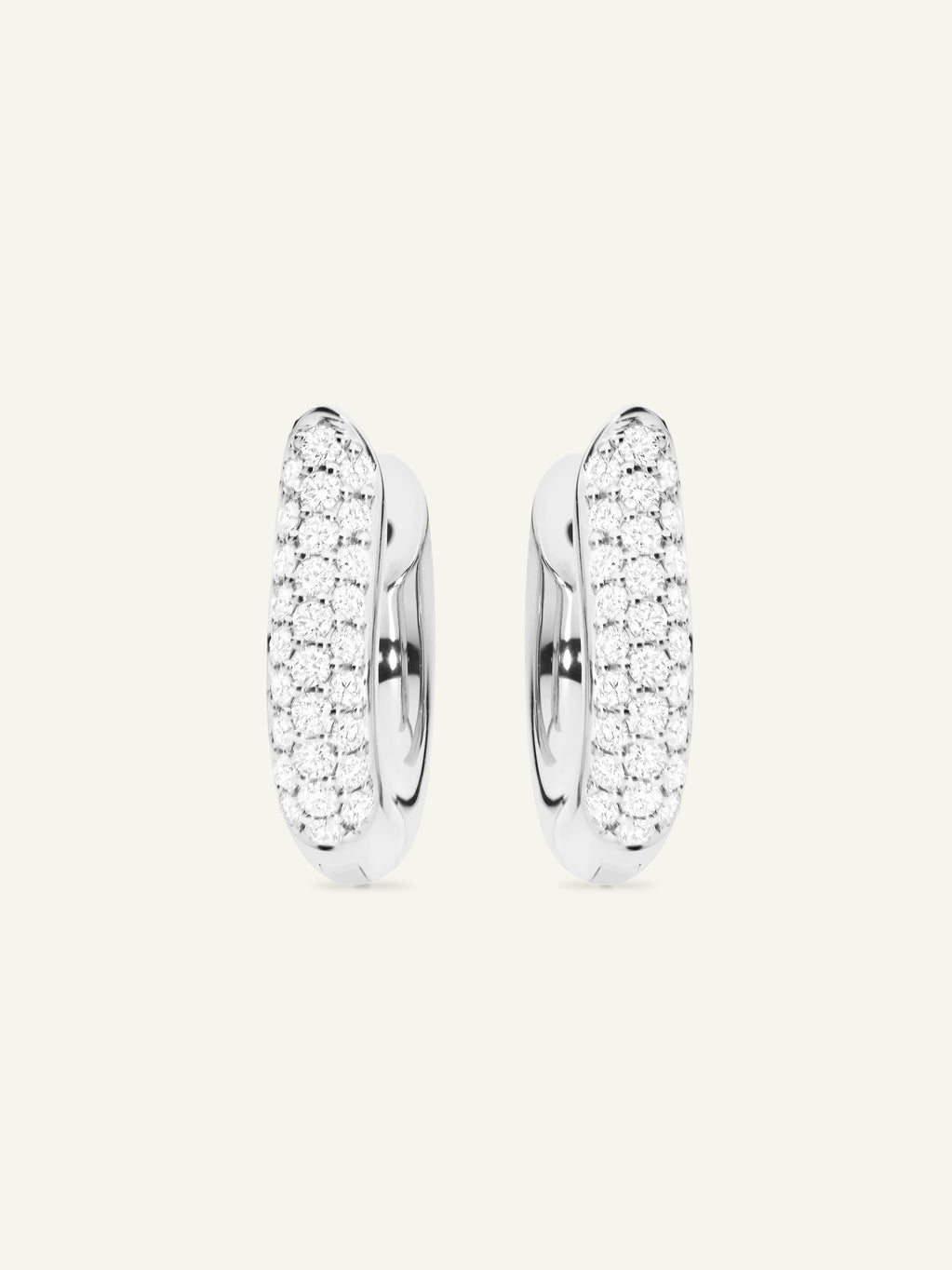SIGNATURE Earrings Hoop medium Diamond Pavé 18K white Gold