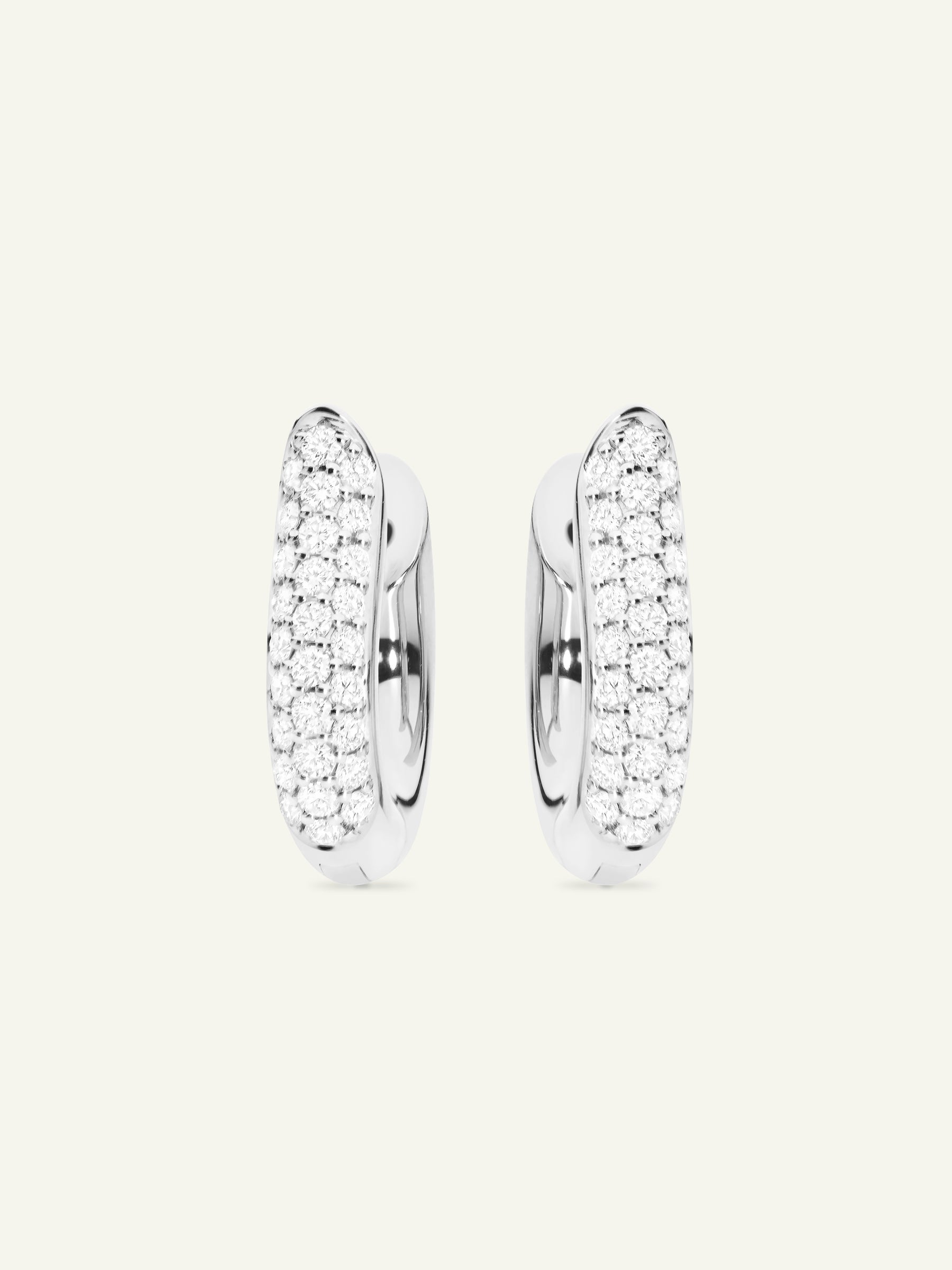 SIGNATURE Earrings Hoop medium Diamond Pavé 18K white Gold