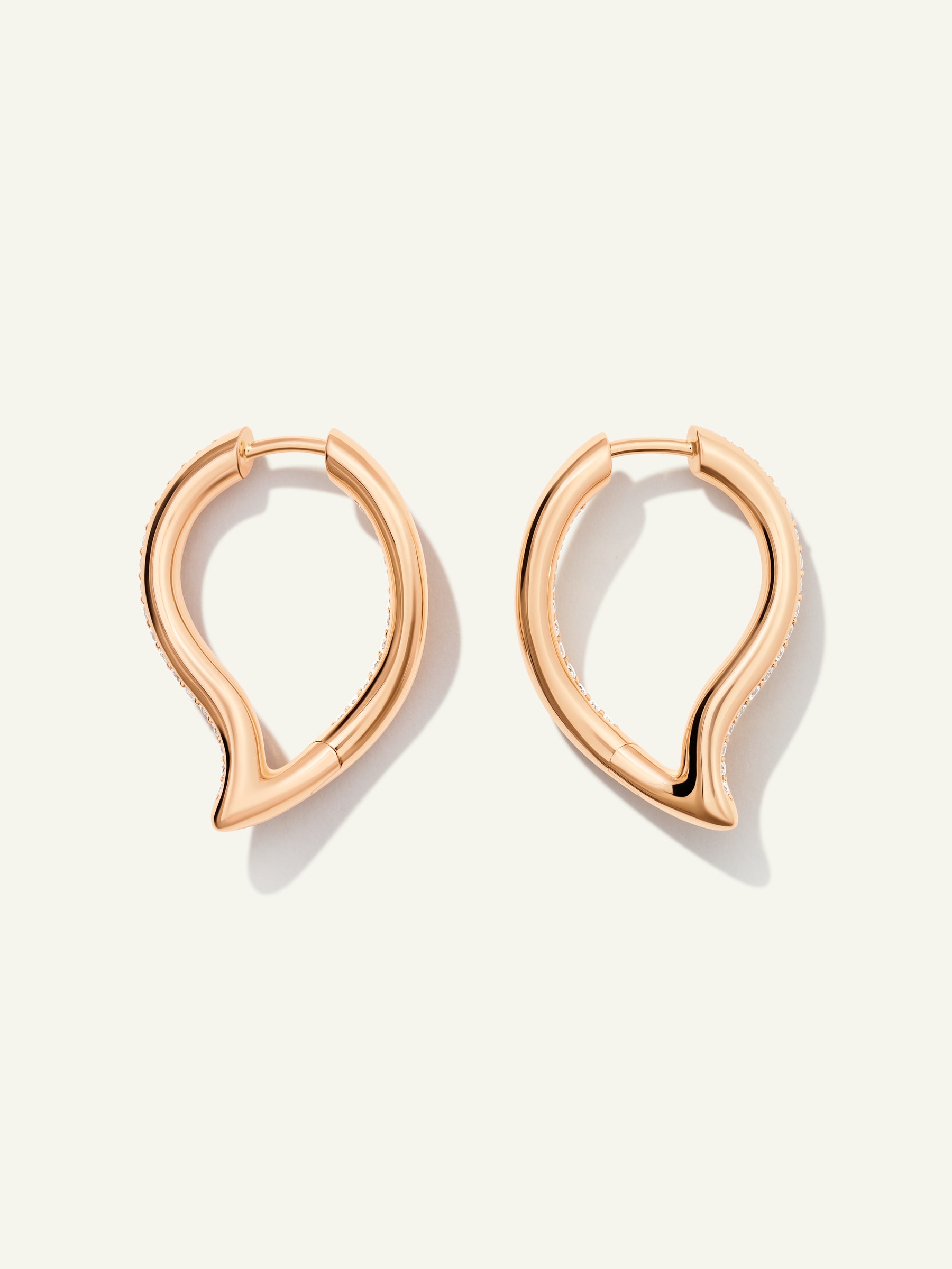 SIGNATURE Twisted Drop Hoop Ohrringe