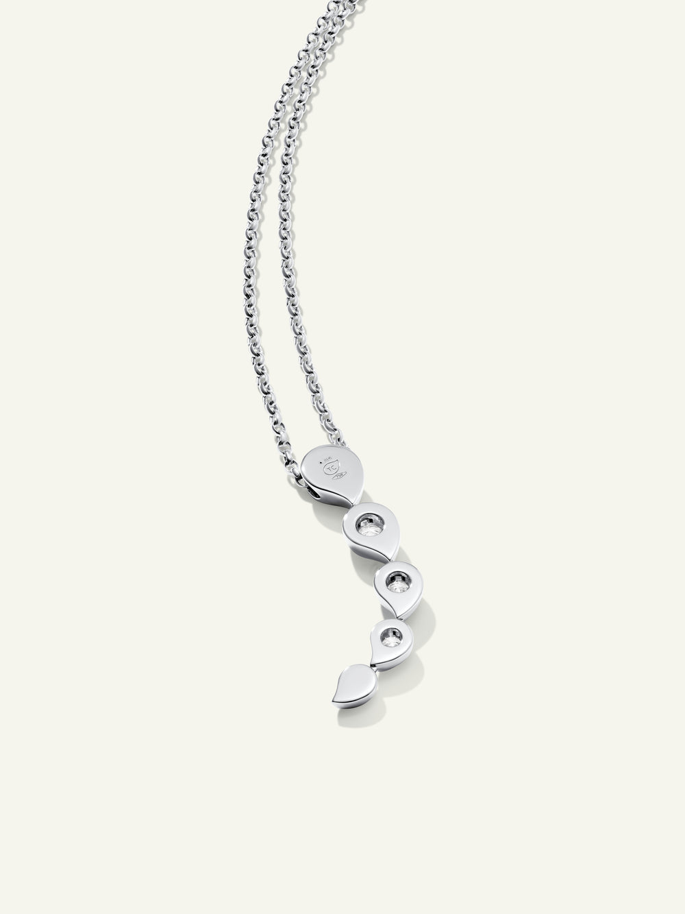 SNOWFLAKES Rivière Pendant in 'Classic'