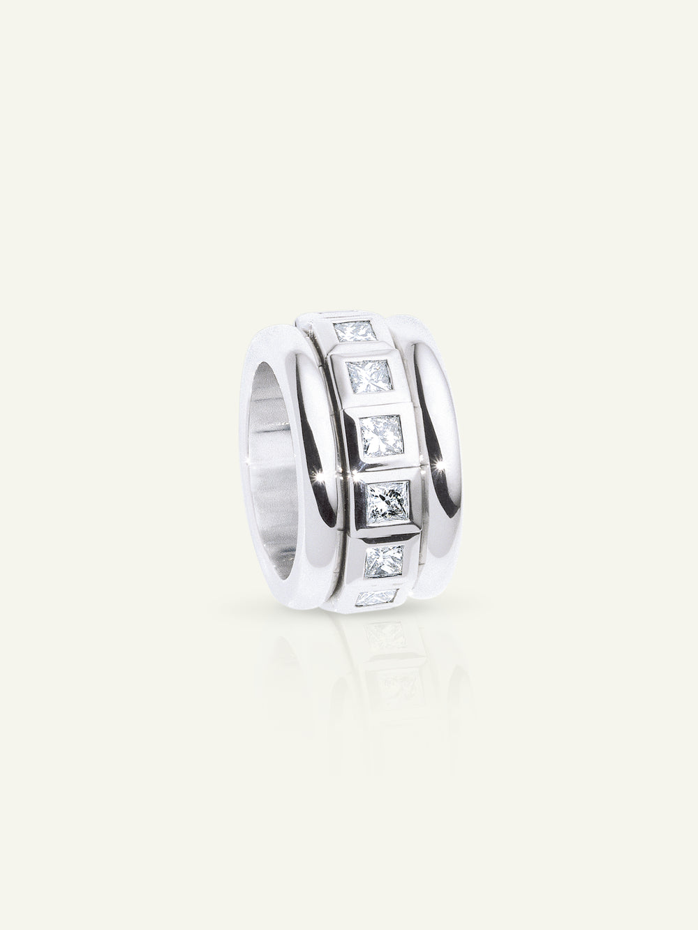 CURRICULUM VITAE 77 Ring Diamanten im Princess Cut