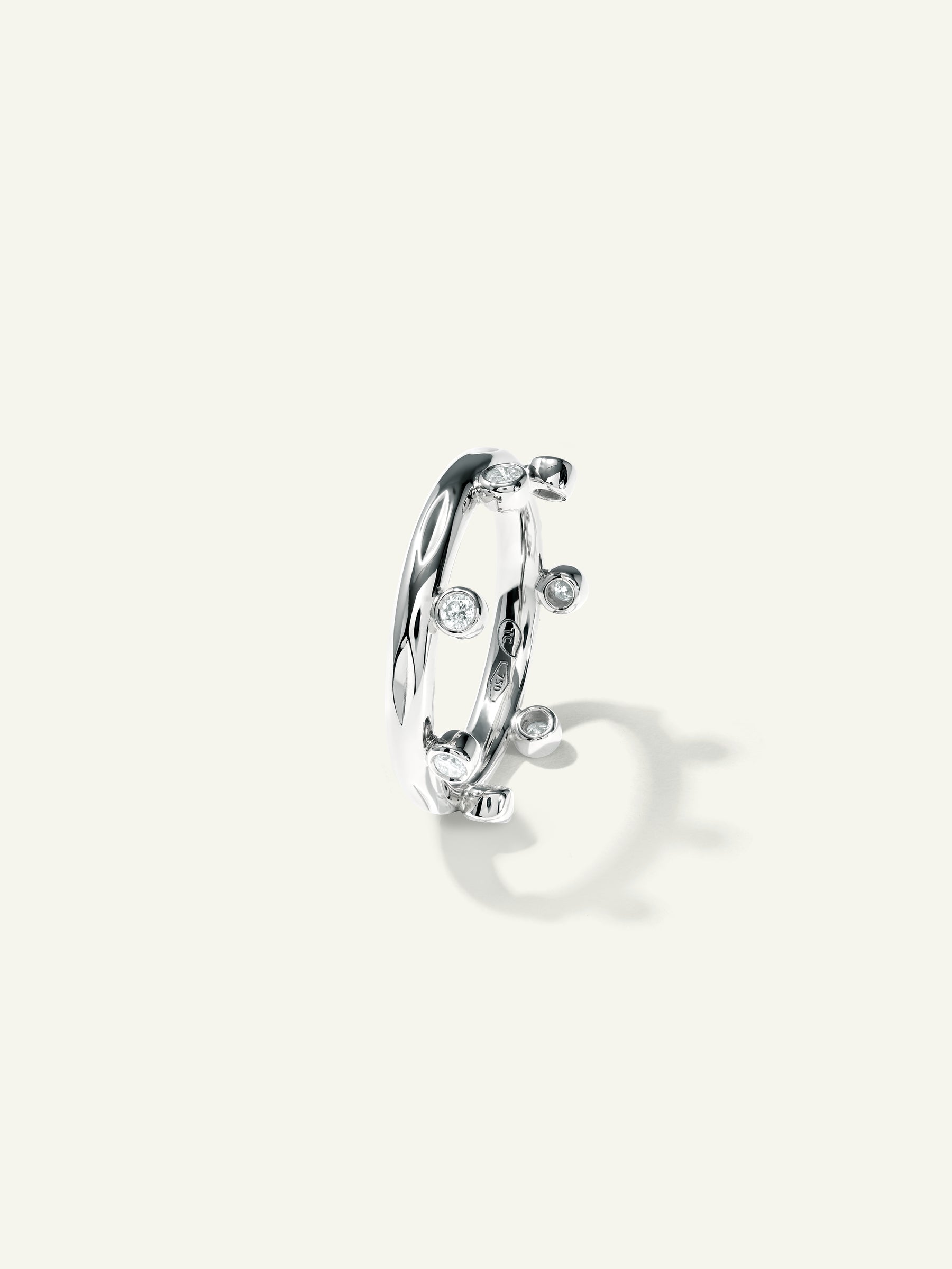 GYPSY Crown Brilliant Cut Ring in 'Classic'