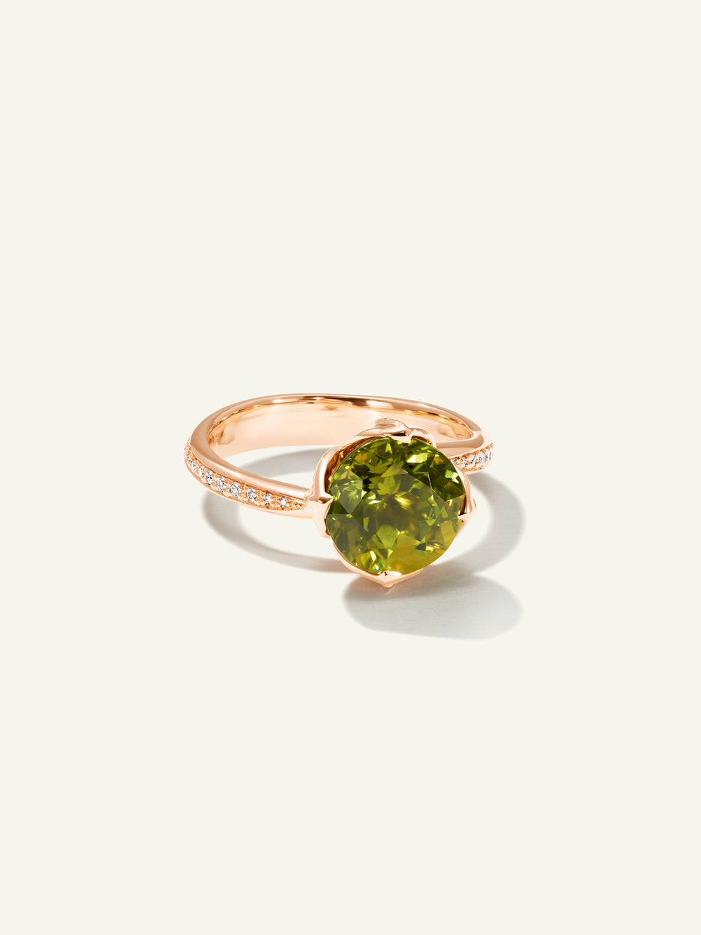 R-TUL-TuGr3.2-p-rg | TULIP Ring with Green Tourmaline