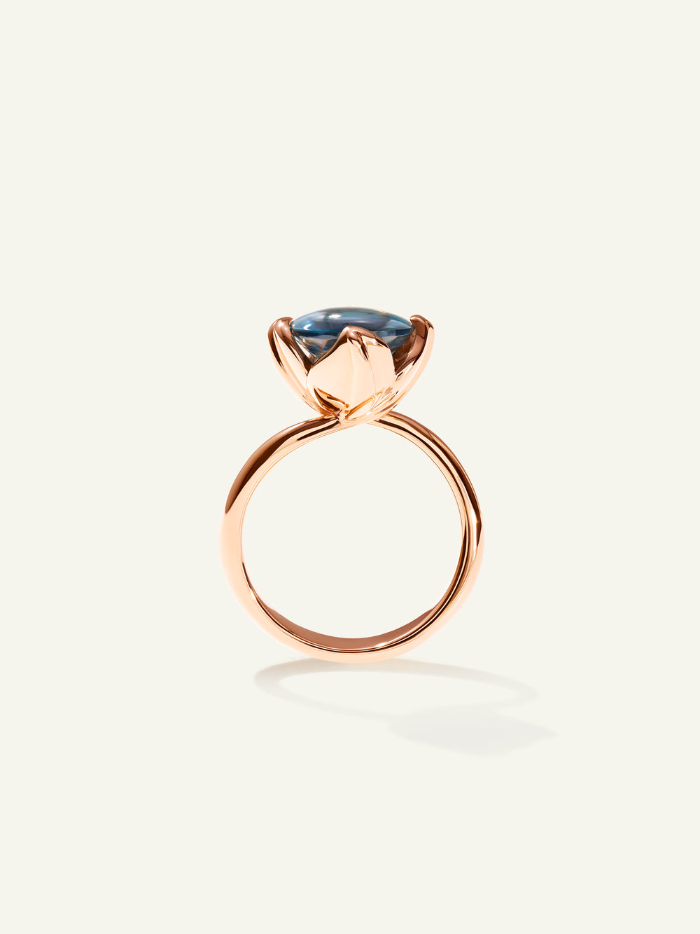 R-TUL-s-ToLo-rg | TULIP Ring Small with London Topaz