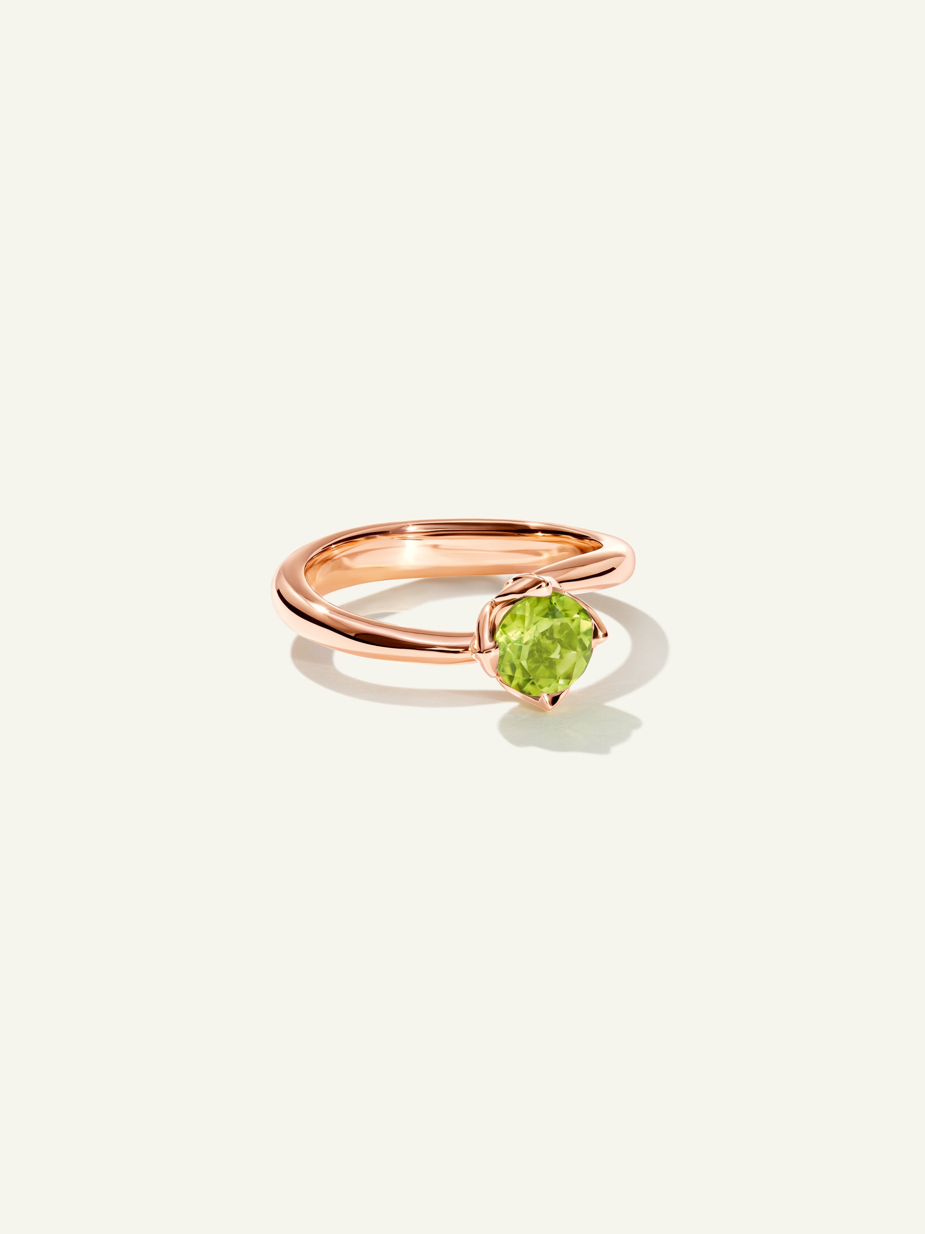 TULIP Ring XS with Peridot